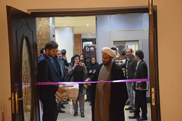 برپایی نمایشگاه دهه وقف در سنندج