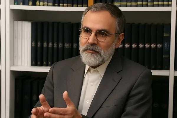 **Ensinamentos do Alcorão Profundamente Refletidos na Poesia de Rumi, Diz Especialista**