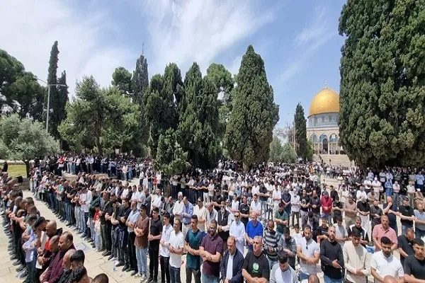 حضور 70 هزار فلسطینی در نماز جمعه مسجدالاقصی
