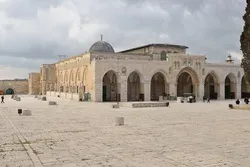 Israeli Police Force Muslims to Leave Al-Aqsa’s Bab al-Rahma Prayer Area