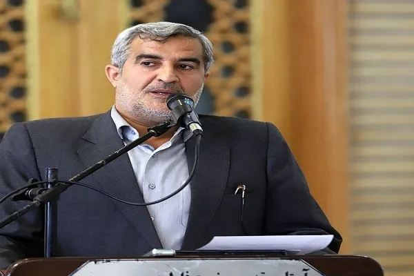 مکتب امام‌ حسین‌(ع) مکتب عزت است