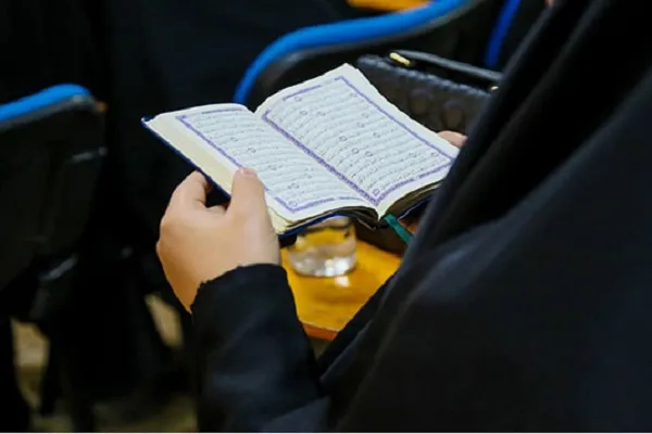 İmam Ali (as) Türbesinde kadınlara özel Kur’an eğitimi