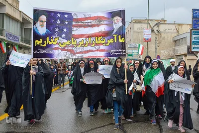 شکوه چهل سالگی در قم