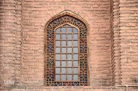 مسجد صاحب الامر، ایستاده در تاریخ