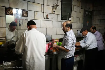 از افطار تا سحر با جلسات قرآنی شهر تهران ـ مسجد امام سجاد(ع) 