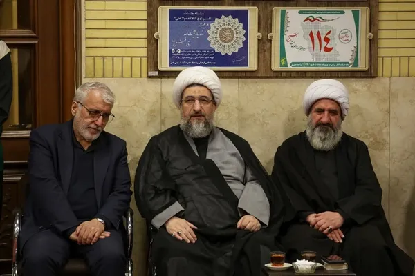 مراسم یادبود رهبر شهید انقلاب در مسجد آیت‌الله انگجی تبریز