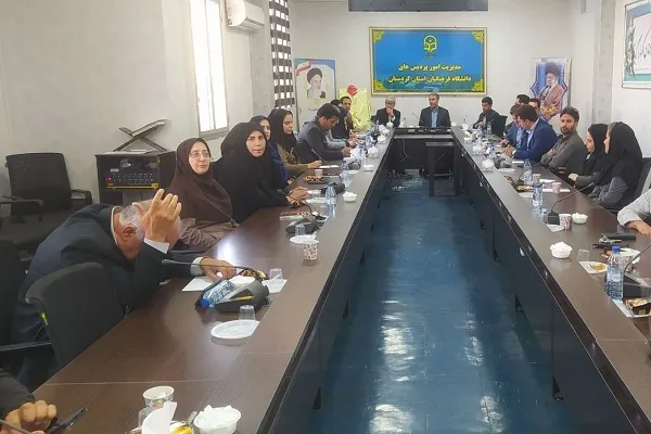 معلمان، دانش‌آموزان اهل پرسش، تحلیل و خلاقیت‌ پرورش دهند