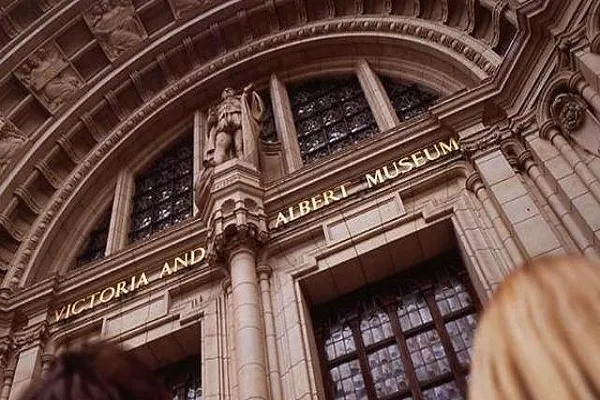 Londra'nın kalbinde İslam sanatı ihtişamla parlıyor