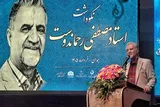 ملتی که ادبیات دارد شکست نمی‌خورد