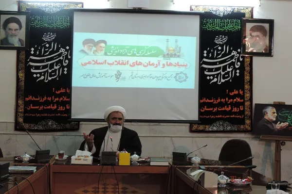 شاهکار انقلاب اسلامی، سازگارکردن حاكميت نسبی مردم در طول حاکمیت مطلق الهی است