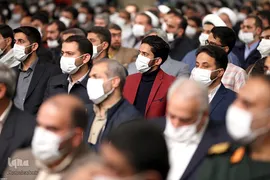 دیدار صدها نفر از مردم اصفهان