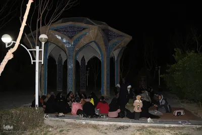 آیین جزءخوانی قرآن کریم در جوار مقبره شهدای گمنام