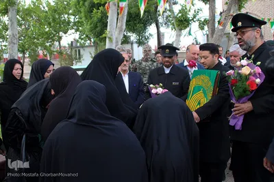 حضور خادمین و پرچم حرم مطهر امام رضا(ع) در اهر
