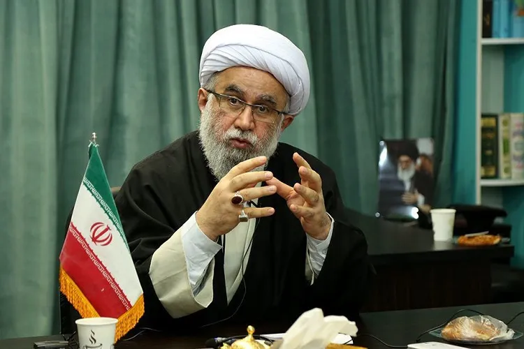 بیانیه گام دوم انقلاب از سوی مبلغان، مسئولان و سیاسیون انقلابی تبیین شود