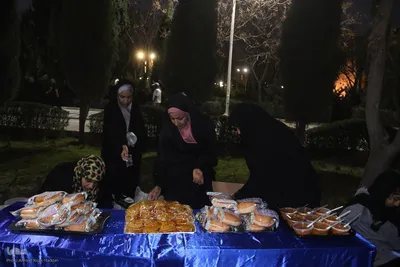 آیین جزءخوانی قرآن کریم در جوار مقبره شهدای گمنام
