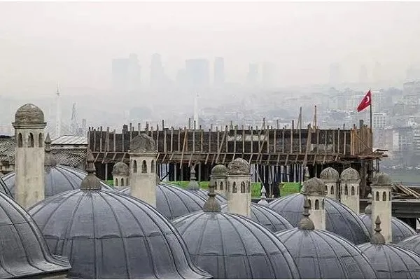 Construction Near Iconic Mosque Provokes Dispute