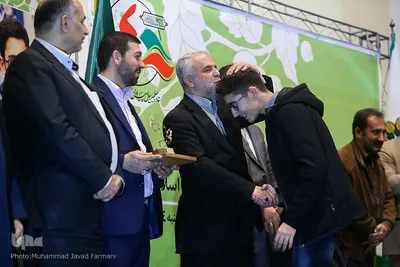 آیین تجلیل از نخبگان نسل سوم انقلاب اسلامی