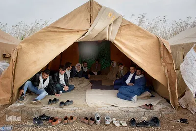 کاروان راهیان نور دانشجویان خارجی در مناطق عملیاتی خوزستان