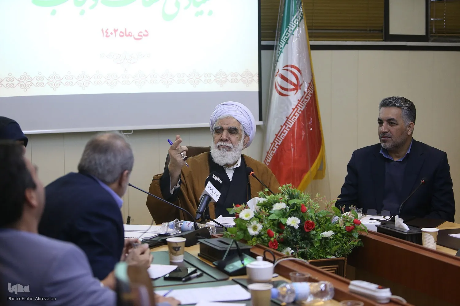 حامیان حجاب کم نیستند اما پراکنده هستند/ باید متحد شویم