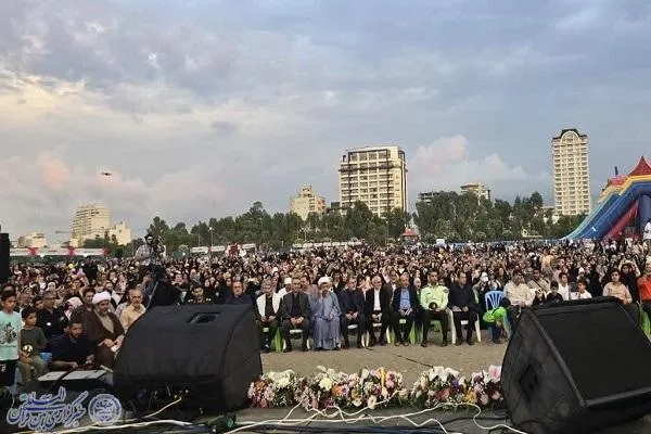 جشن بزرگ محفل قرآنی علویون در ساحل دریای بابلسر