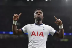 Serge Aurier : “Ma conversion à l’islam, c’est l’une des plus belles choses de ma vie”