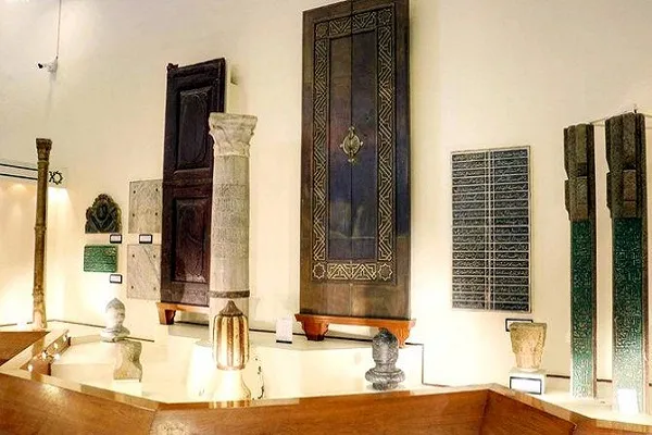 Mekke sergisini günlük 2 ila 6 bin kişi ziyaret ediyor