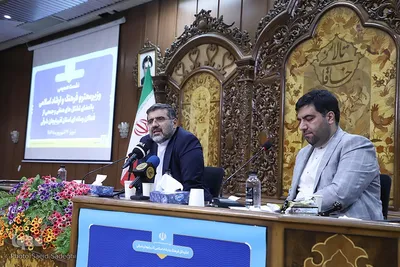 نشست وزیر ارشاد با اصحاب رسانه در آذربایجان شرقی‎