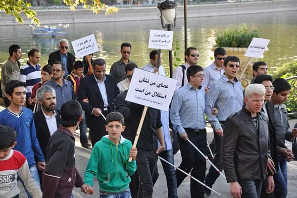 دورهمی‌هایی از جنس نور برای تسکین آلام روشندلان