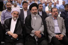 کمیل با شکوه زائران ایرانی در کنار حرم نبوی(ص)