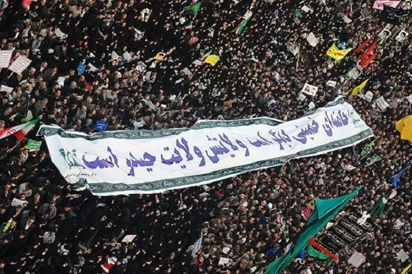 9 دی از دریچه دوربین عکاسان در گالری خانه عکاسان ایران