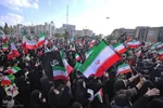 اجتماع بیعت شیرازی ها با سومین رهبر انقلاب