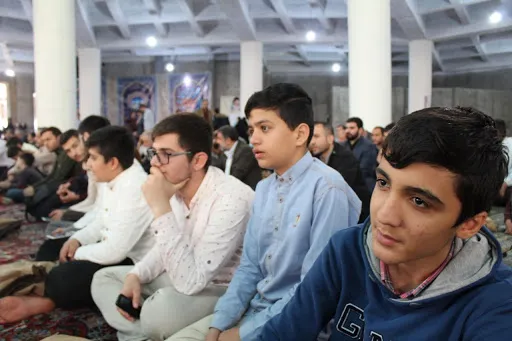 ضرورت برنامه‌ریزی برای حضور جوانان در نماز جمعه