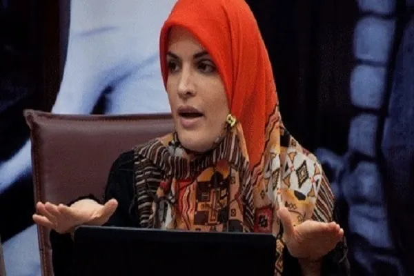 Despiden en EEUU a profesora iraní por su apoyo a Irán y Palestina