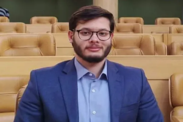 يجب العمل على الملفّ القرآني بشكل مستمر وليس بشكل متقطع