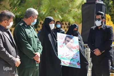 رزمایش کمک مومنانه در جوار حافظیه شیراز
