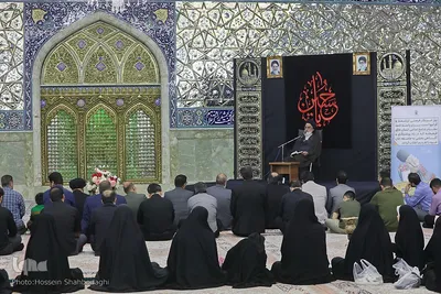 غبارروبی مضجع شریف حضرت معصومه(س) با حضور خبرنگاران