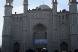 উইঘুরে মসজিদ গুঁ'ড়িয়ে পাবলিক টয়লেট বানাল চীন!