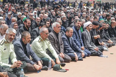 عزاداری و نماز ظهر عاشورا در بیرجند