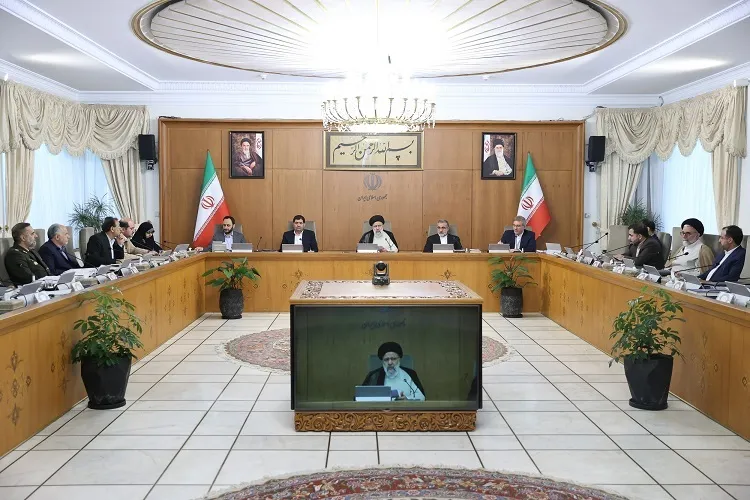 دستور رئیس‌جمهور به دستگاه‌های اجرایی برای اثرگذاری بهبود نرخ رشد اقتصادی بر معیشت مردم