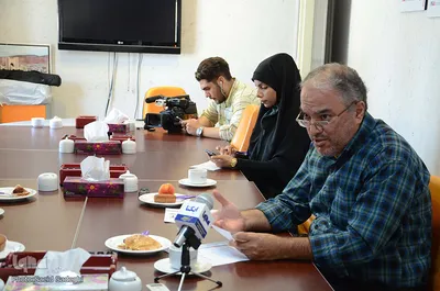 ⁨نشست تخصصی بررسی مسائل و مشکلات مؤسسات قرآنی در ایکنا تبریز