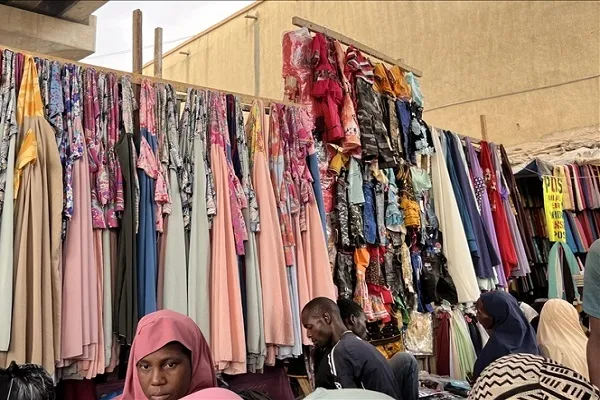 Nijeryalılar Ramazan Bayramı'nı geleneksel kıyafetleriyle kutluyor