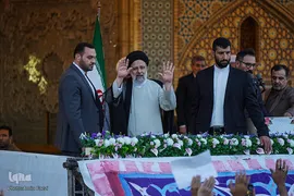 حضور رئیس جمهور در شاهچراغ و دیدار با خانواده شهدا