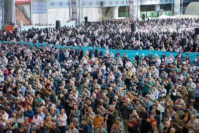 اقامه نماز عید فطر در مصلای اصفهان