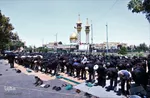 نماز ظهر عاشورا در امامزاده عبدالله (ع) شهرستان همدان