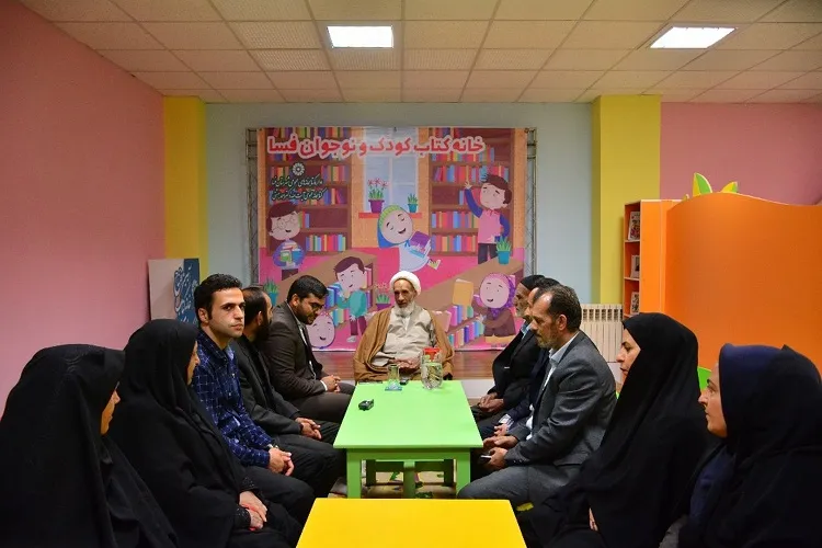 دستیابی به تمدن اسلامی در سایه علم و كتابخوانی میسر می‌شود