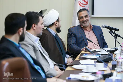 نشست تحلیل و بررسی عملکرد نمایندگان ایران در مسابقات قرآن