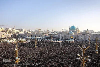 اقامه باشکوه نماز عید فطر در حرم امام رضا(ع)
