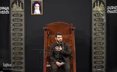 مراسم عزاداری و قرائت زیارت اربعین در حسینیه امام خمینی(ره)