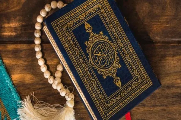 طفلة مصرية تحفظ القرآن كاملاً بعمر 6 سنوات