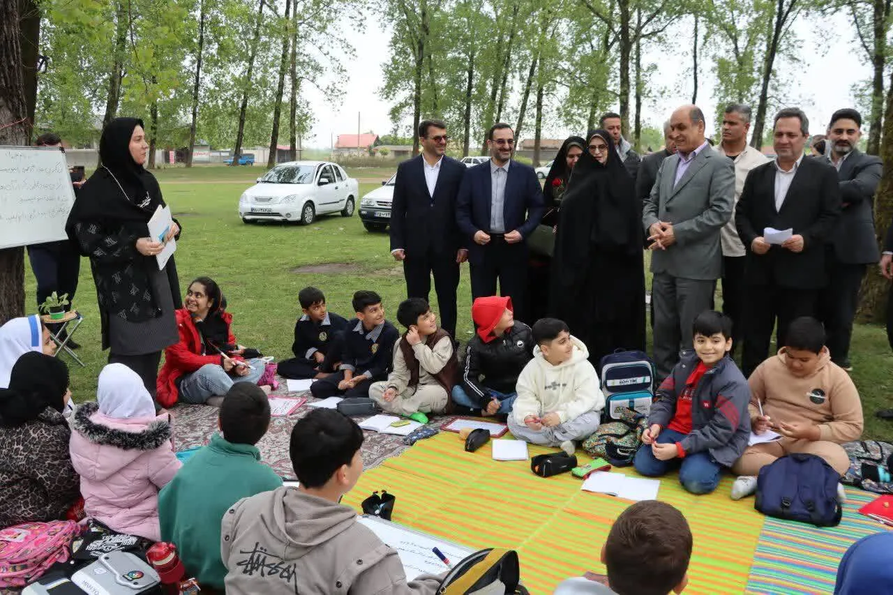 اراده معلمان مانع توقف چرخه‌ دانش و امید در کشور است